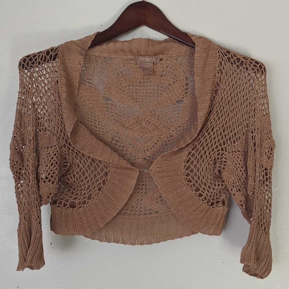 Vintage early 2000s Forever 21 crochet shug jacket
